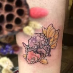 Фото тату золотая рыбка 07,12,2021 - №346 - goldfish tattoo - tattoo-photo.ru