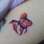 Фото тату золотая рыбка 07,12,2021 - №409 - goldfish tattoo - tattoo-photo.ru