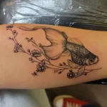 Фото тату золотая рыбка 07,12,2021 - №473 - goldfish tattoo - tattoo-photo.ru