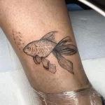 Фото тату золотая рыбка 07,12,2021 - №478 - goldfish tattoo - tattoo-photo.ru