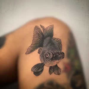 Фото тату золотая рыбка 07,12,2021 - №517 - goldfish tattoo - tattoo-photo.ru
