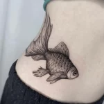 Фото тату золотая рыбка 07,12,2021 - №567 - goldfish tattoo - tattoo-photo.ru