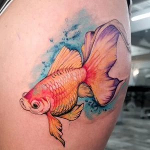 Фото тату золотая рыбка 07,12,2021 - №569 - goldfish tattoo - tattoo-photo.ru