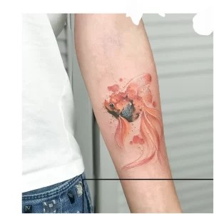 Фото тату золотая рыбка 07,12,2021 - №577 - goldfish tattoo - tattoo-photo.ru