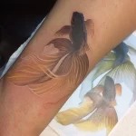 Фото тату золотая рыбка 07,12,2021 - №580 - goldfish tattoo - tattoo-photo.ru