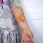 Фото тату золотая рыбка 07,12,2021 - №599 - goldfish tattoo - tattoo-photo.ru