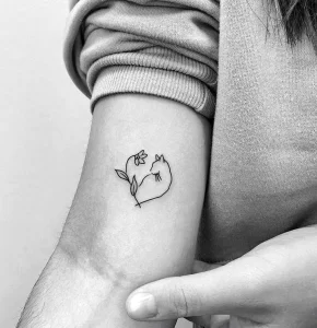 Фото легкие тату сердца 02.01.22 №0010 - tattoo heart - tattoo-photo.ru