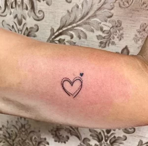 Фото мини тату сердце 02.01.22 №0008 - tattoo heart - tattoo-photo.ru