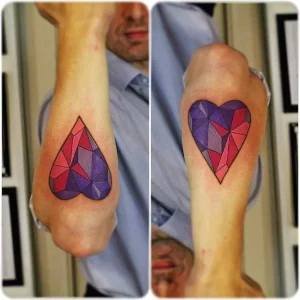 Фото тату в виде сердца 02.01.22 №0023 - tattoo heart - tattoo-photo.ru