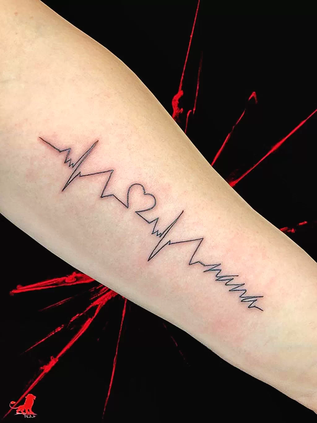 Тату кардиограмма. Тату пульс значение. Тату кардиограмма на руке. Тату пульс значение. Тату пульс на запястье.