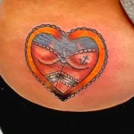 Фото тату сердце на попе 02.01.22 №0012 - tattoo heart - tattoo-photo.ru