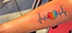 Фото тату сердце на руке 02.01.22 №0018 - tattoo heart - tattoo-photo.ru
