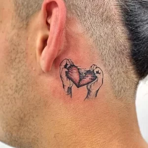 Фото тату сердце на шее 02.01.22 №0010 - tattoo heart - tattoo-photo.ru