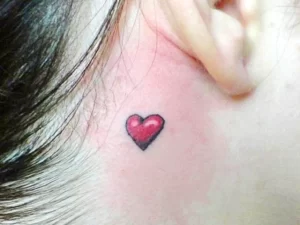 Фото тату сердце на шее 02.01.22 №0019 - tattoo heart - tattoo-photo.ru