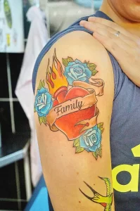 Фото тату сердце олд скул 02.01.22 №0002 - tattoo heart - tattoo-photo.ru