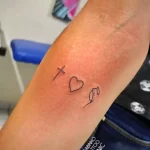 Фото легкие тату сердца 02.01.22 №0002 - tattoo heart - tattoo-photo.ru