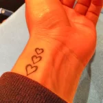 Фото мини тату сердце 02.01.22 №0009 - tattoo heart - tattoo-photo.ru