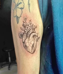 Фото рисунка тату сердце 02.01.22 №0699 - drawing tattoo heart - tattoo-photo.ru