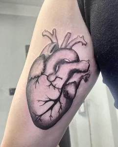 Фото рисунка тату сердце 02.01.22 №1498 - drawing tattoo heart - tattoo-photo.ru