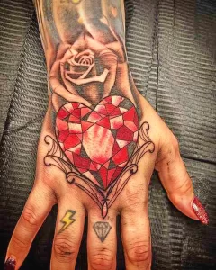 Фото сердце роза тату 02.01.22 №0004 - tattoo heart - tattoo-photo.ru
