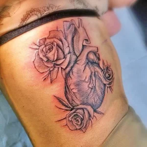 Фото сердце роза тату 02.01.22 №0005 - tattoo heart - tattoo-photo.ru