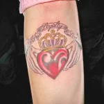 Фото сердце тату корона 02.01.22 №0004 - tattoo heart - tattoo-photo.ru