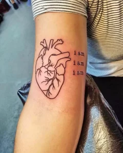 Фото тату женские сердце 02.01.22 №0001 - tattoo heart - tattoo-photo.ru