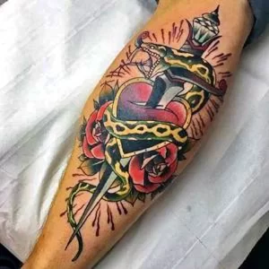 Фото тату змея сердце 02.01.22 №0002 - tattoo heart - tattoo-photo.ru