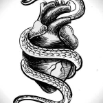 Фото тату змея сердце 02.01.22 №0015 - tattoo heart - tattoo-photo.ru