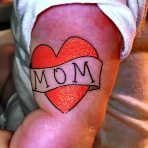 Фото тату красное сердце 02.01.22 №0008 - tattoo heart - tattoo-photo.ru