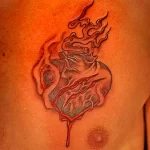 Фото тату на грудине сердце 02.01.22 №0001 - tattoo heart - tattoo-photo.ru