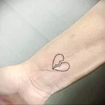 Фото тату разбитое сердце 02.01.22 №0018 - tattoo heart - tattoo-photo.ru