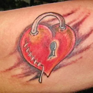 Фото тату сердце замок 02.01.22 №0024 - tattoo heart - tattoo-photo.ru