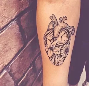 Фото тату сердце из цветов 02.01.22 №0001 - tattoo heart - tattoo-photo.ru