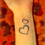 Фото тату сердце на запястье 02.01.22 №0013 - tattoo heart - tattoo-photo.ru