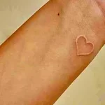 Фото тату сердце на запястье 02.01.22 №0026 - tattoo heart - tattoo-photo.ru