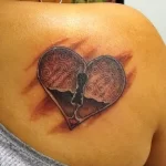 Фото тату сердце на плече 02.01.22 №0004 - tattoo heart - tattoo-photo.ru