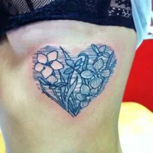 Фото тату сердце на ребрах 02.01.22 №0009 - tattoo heart - tattoo-photo.ru
