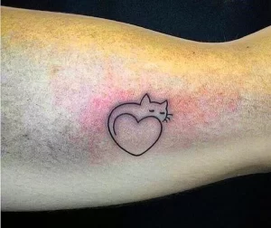 Фото тату сердце на руке 02.01.22 №0012 - tattoo heart - tattoo-photo.ru