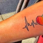 Фото тату сердце на руке 02.01.22 №0018 - tattoo heart - tattoo-photo.ru