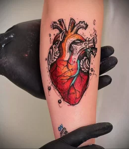Фото тату сердце на руке 02.01.22 №0029 - tattoo heart - tattoo-photo.ru