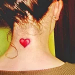 Фото тату сердце на шее 02.01.22 №0014 - tattoo heart - tattoo-photo.ru