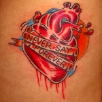 Фото тату сердце с надписью 02.01.22 №0010 - tattoo heart - tattoo-photo.ru