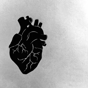 Фото тату черное сердце 02.01.22 №0010 - tattoo heart - tattoo-photo.ru