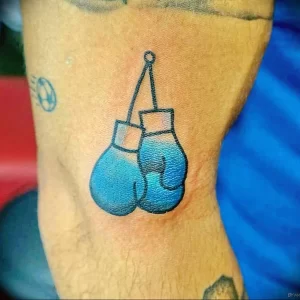 Фото тату боксерские перчатки 30.07.22 №0047 - tattoo boxing gloves - tattoo-photo.ru