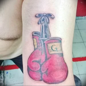 Фото тату боксерские перчатки 30.07.22 №0053 - tattoo boxing gloves - tattoo-photo.ru