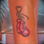 Фото тату боксерские перчатки 30.07.22 №0117 - tattoo boxing gloves - tattoo-photo.ru