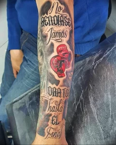 Фото тату боксерские перчатки 30.07.22 №0141 - tattoo boxing gloves - tattoo-photo.ru