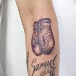 Фото тату боксерские перчатки 30.07.22 №0097 - tattoo boxing gloves - tattoo-photo.ru