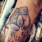 Фото тату боксерские перчатки 30.07.22 №0145 - tattoo boxing gloves - tattoo-photo.ru